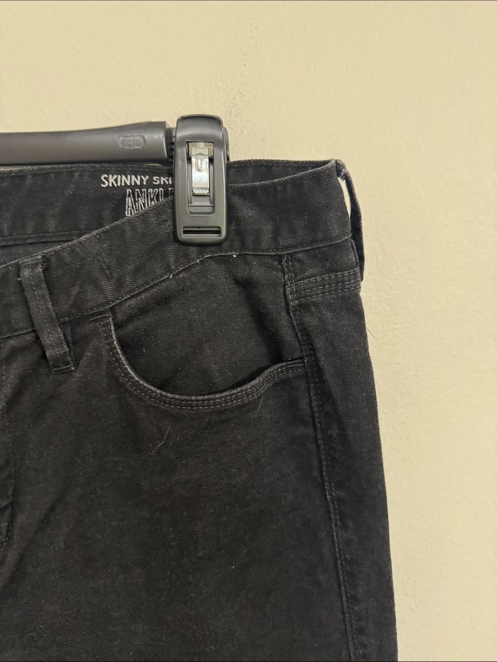 Madewell Skinny Skinny Ankle Jeans in Black size 30 - Picture 7 of 13